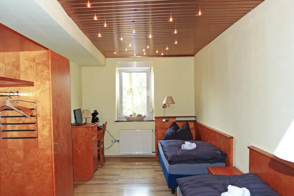 Messe-zimmer Tus-treff Дюссельдорф
