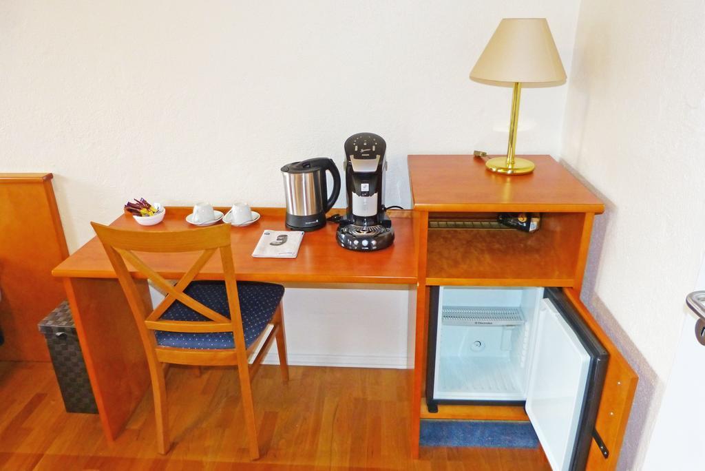 Messe-zimmer Tus-treff * Düsseldorf
